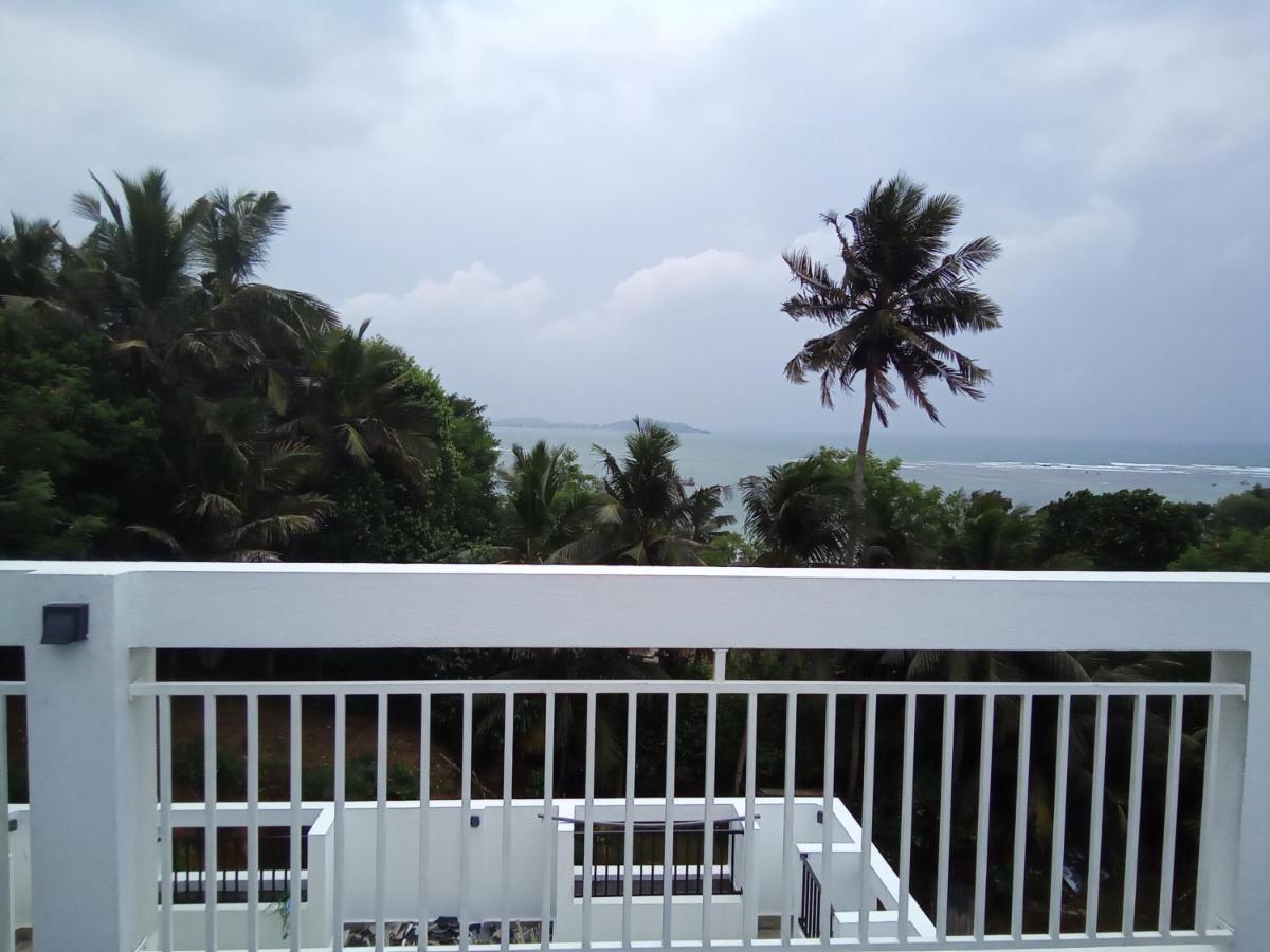 The Moose Weligama Bed & Breakfast ภายนอก รูปภาพ