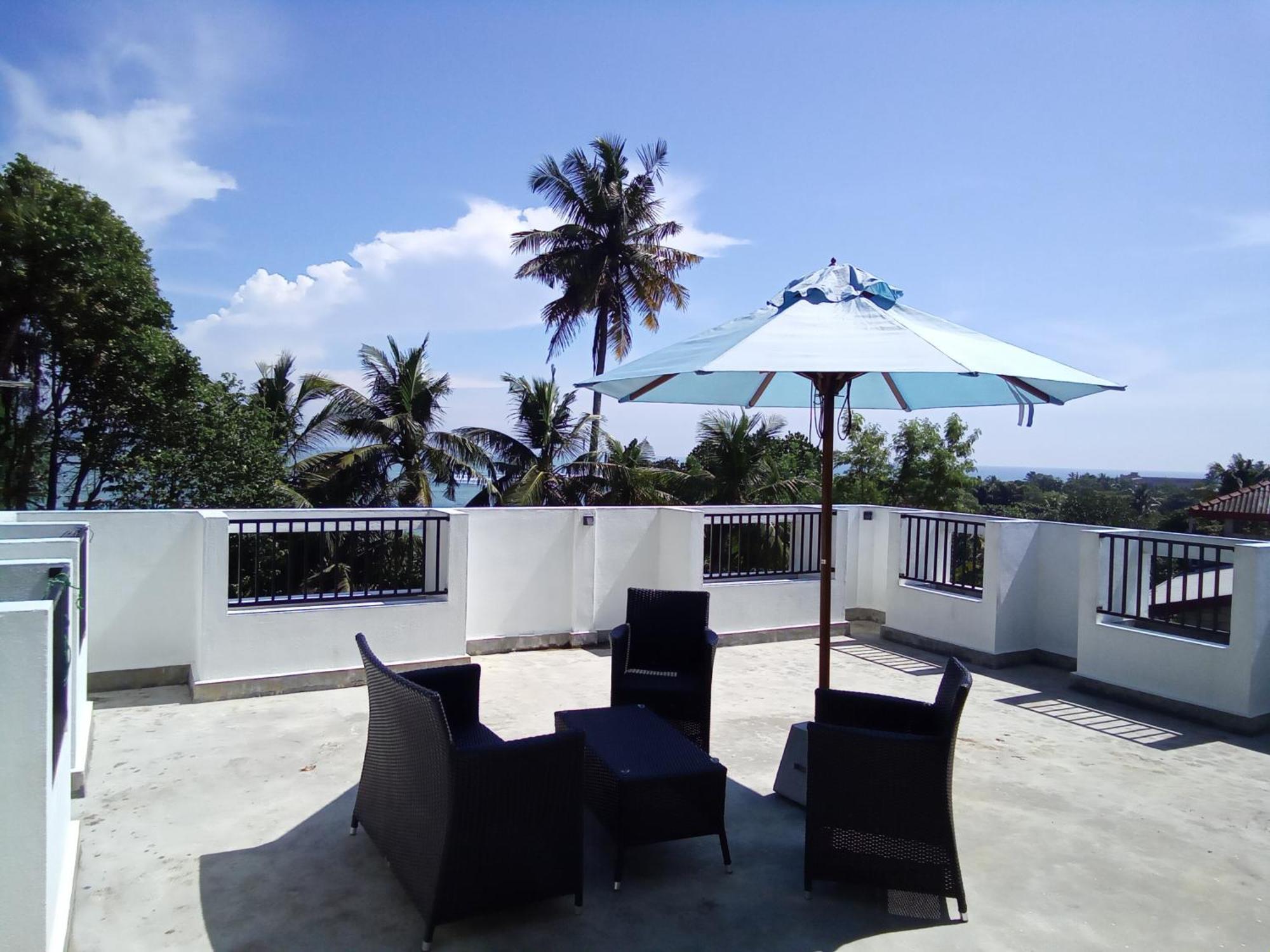 The Moose Weligama Bed & Breakfast ภายนอก รูปภาพ