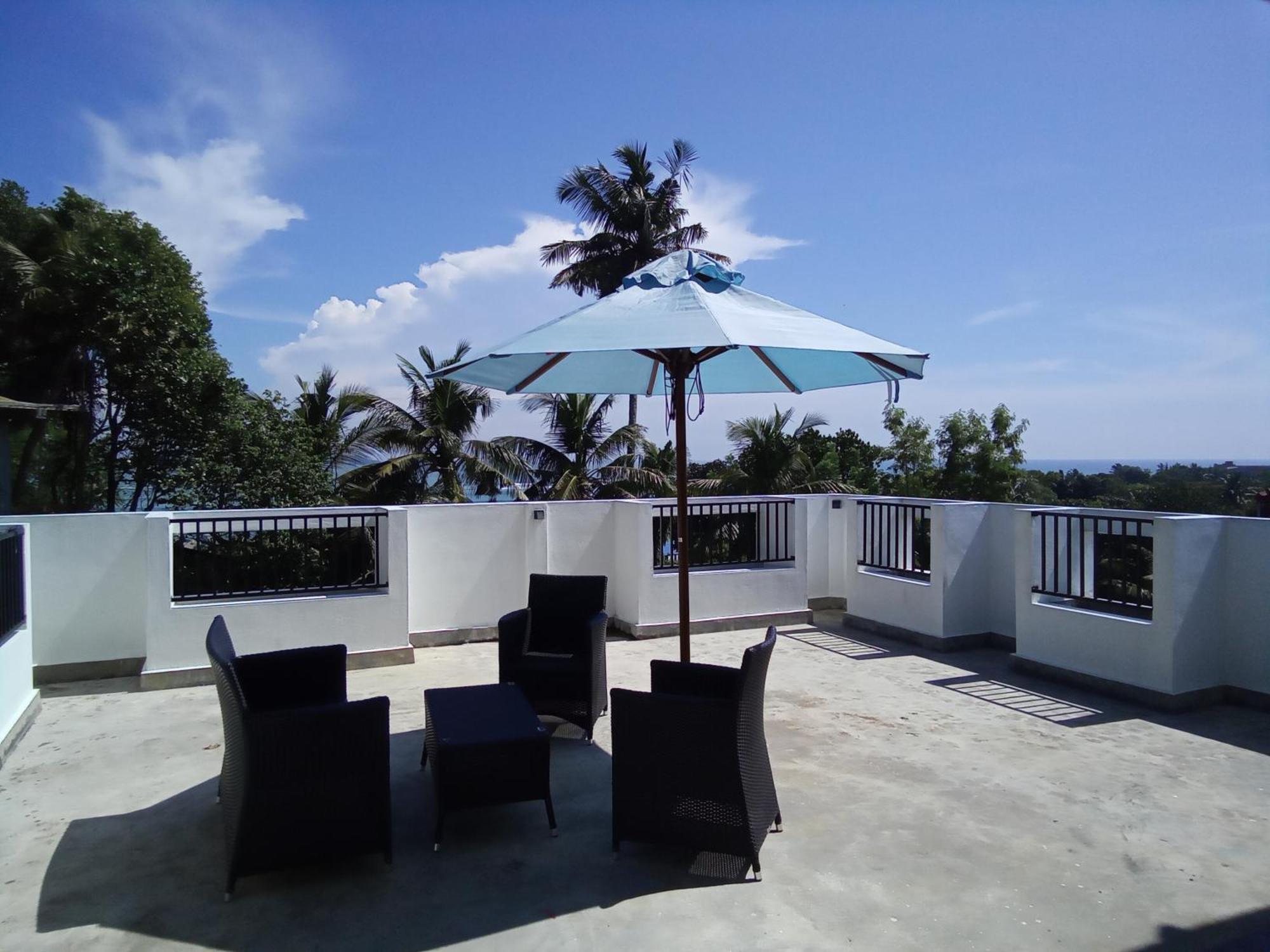 The Moose Weligama Bed & Breakfast ภายนอก รูปภาพ