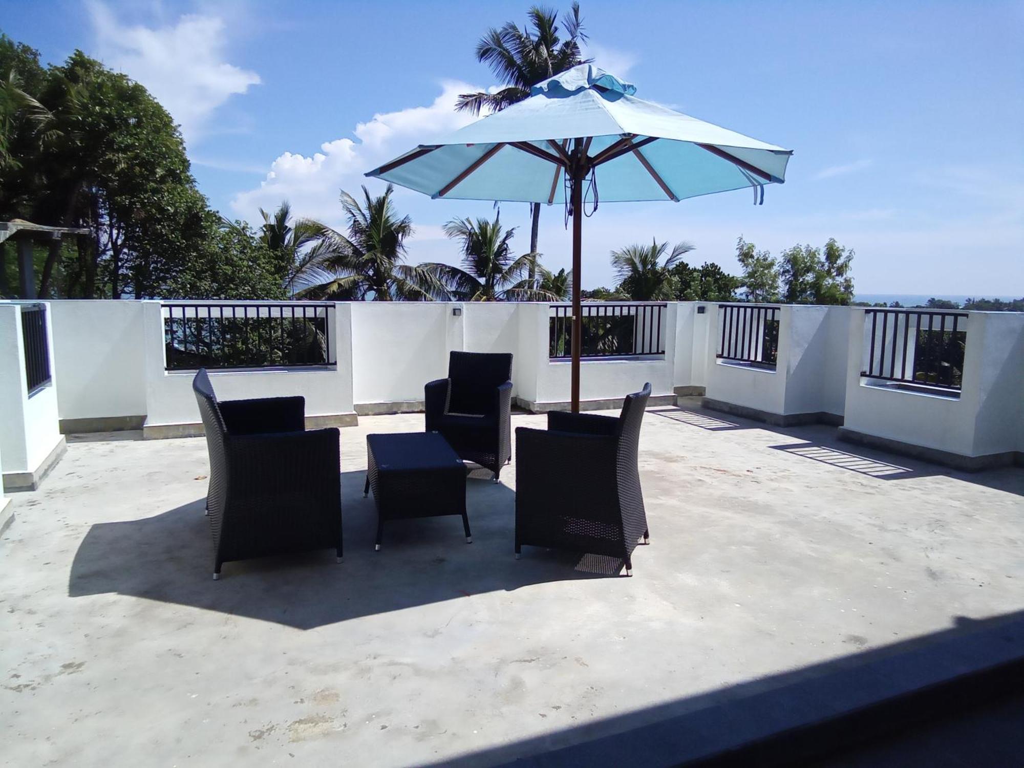 The Moose Weligama Bed & Breakfast ภายนอก รูปภาพ