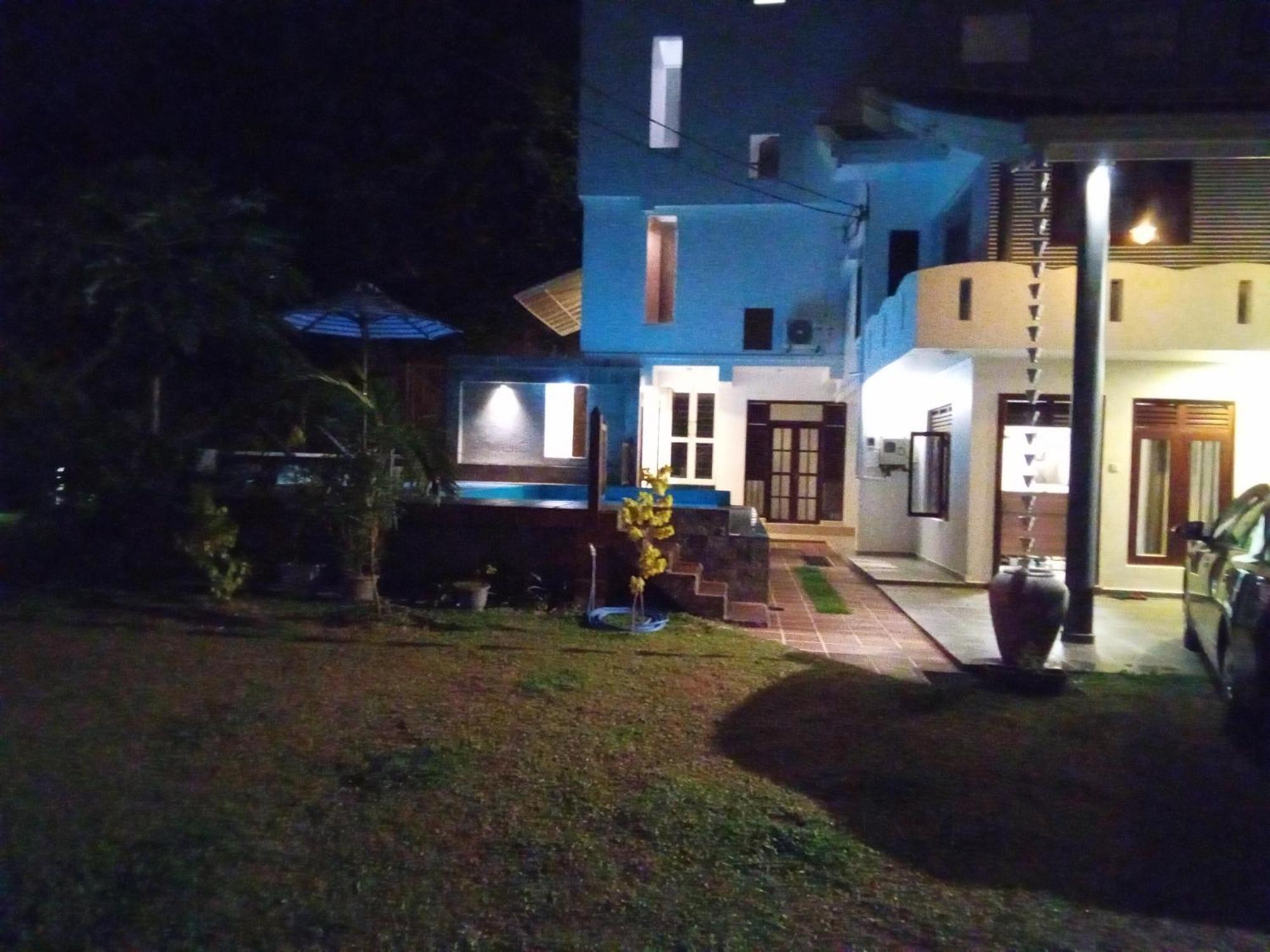 The Moose Weligama Bed & Breakfast ภายนอก รูปภาพ