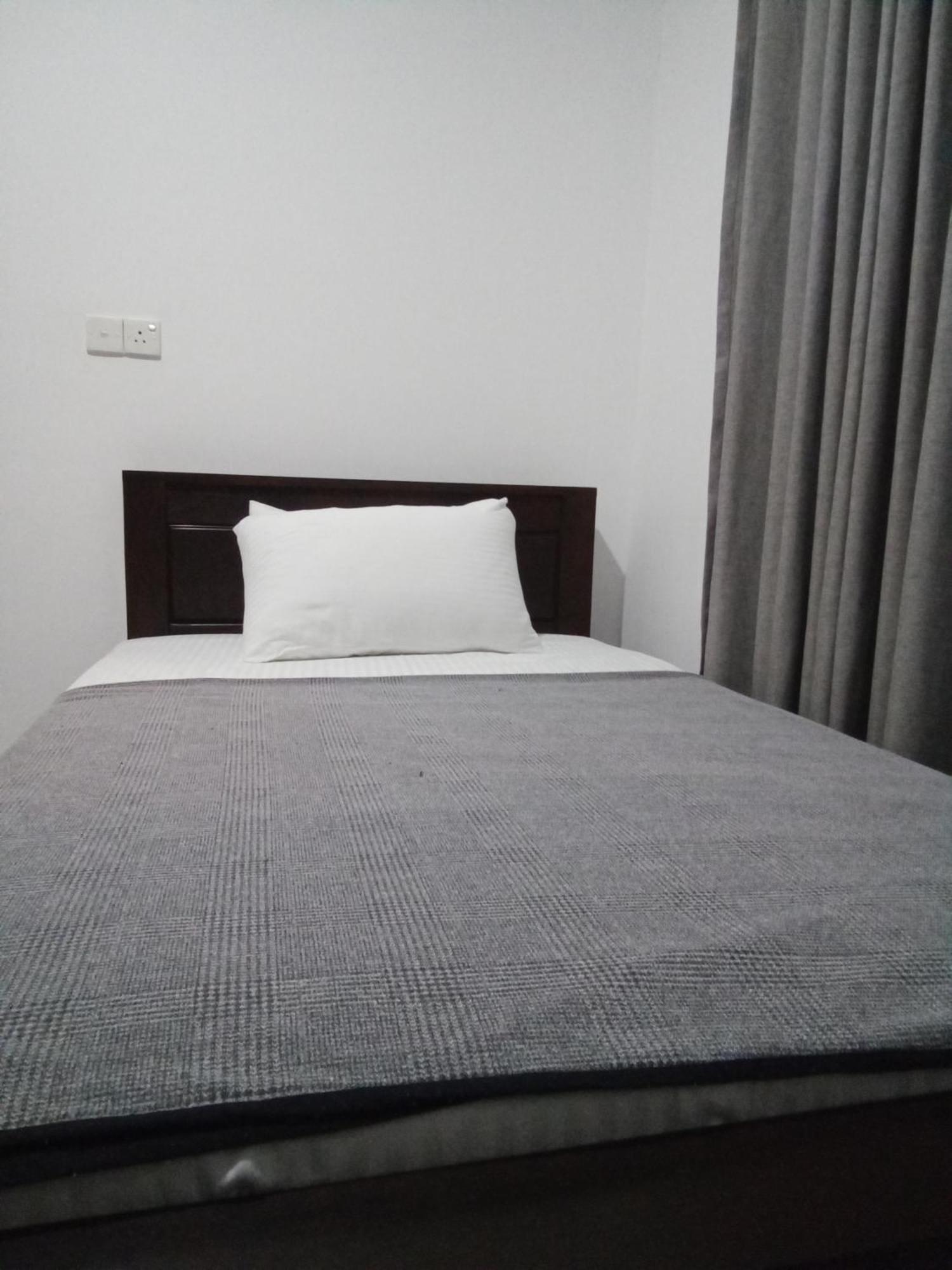 The Moose Weligama Bed & Breakfast ภายนอก รูปภาพ